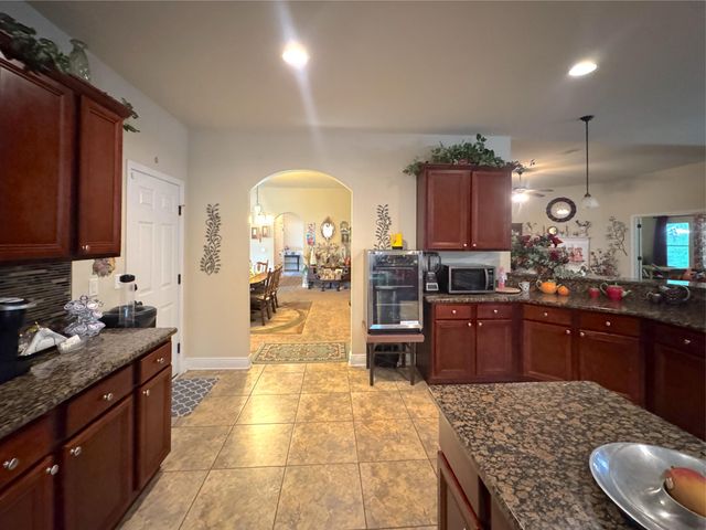 223 Paradise Palm Circle, Crestview, FL 32536