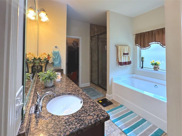 223 Paradise Palm Circle, Crestview, FL 32536