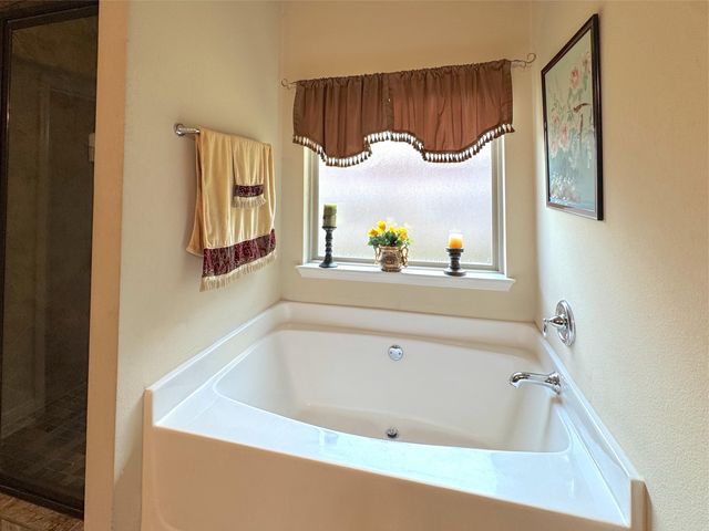 223 Paradise Palm Circle, Crestview, FL 32536