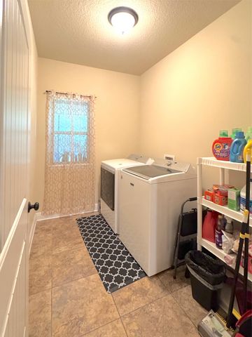 223 Paradise Palm Circle, Crestview, FL 32536