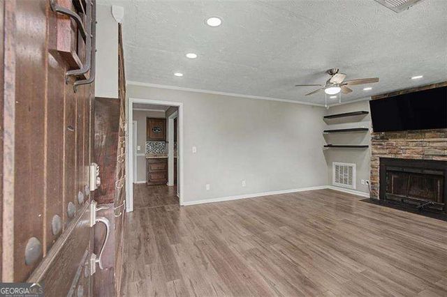 1516 Willow Gate Way, Auburn, GA 30011