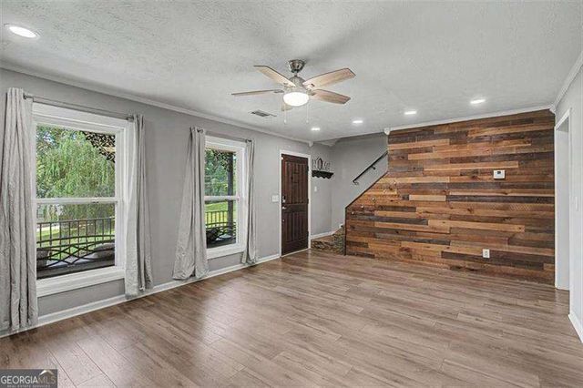 1516 Willow Gate Way, Auburn, GA 30011