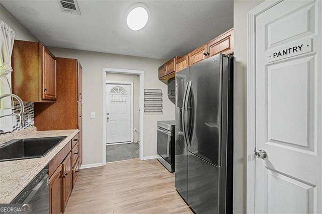 1516 Willow Gate Way, Auburn, GA 30011