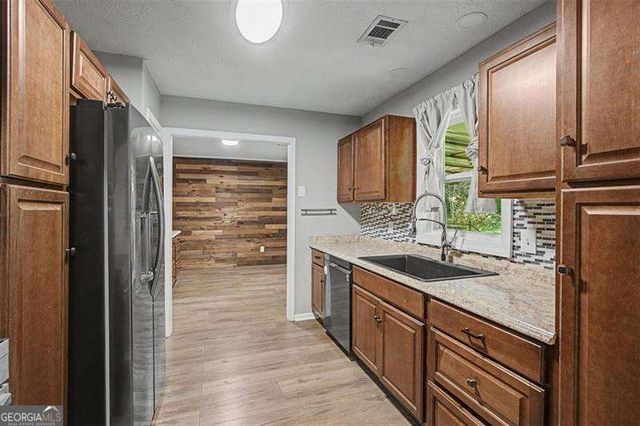 1516 Willow Gate Way, Auburn, GA 30011
