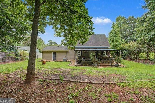 1516 Willow Gate Way, Auburn, GA 30011