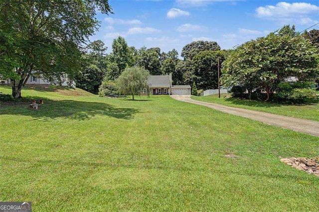 1516 Willow Gate Way, Auburn, GA 30011