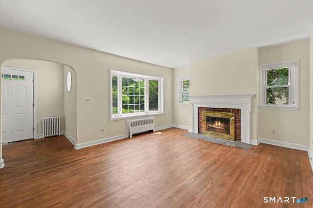4 Hassake Road, Greenwich, CT 06870