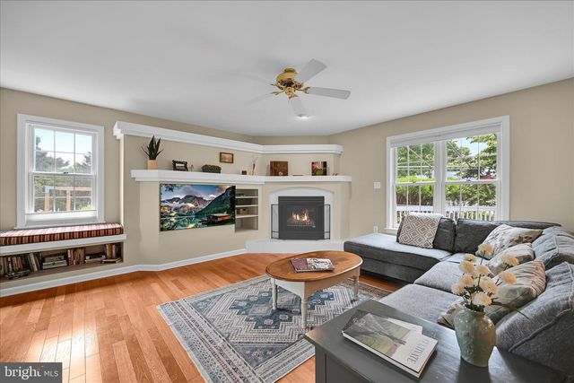 2958 HEARTHSIDE LN, Lancaster, PA 17601