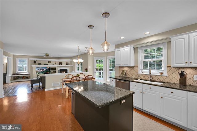 2958 HEARTHSIDE LN, Lancaster, PA 17601