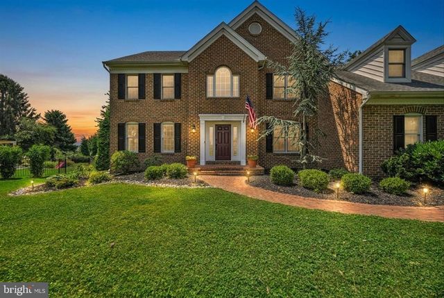 2958 HEARTHSIDE LN, Lancaster, PA 17601