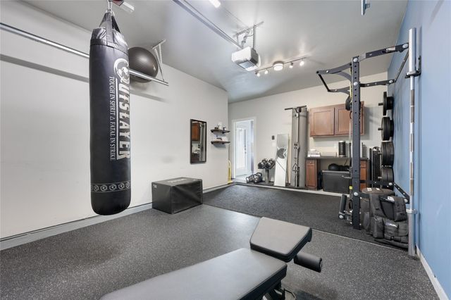 2009 Sager DR 270C, Austin, TX 78741