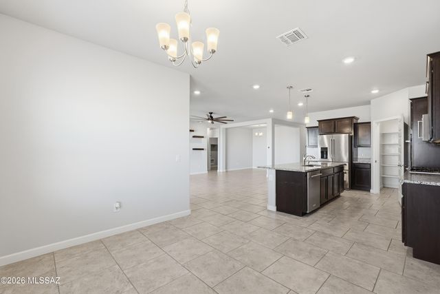 554 W Grantham Street, Vail, AZ 85641