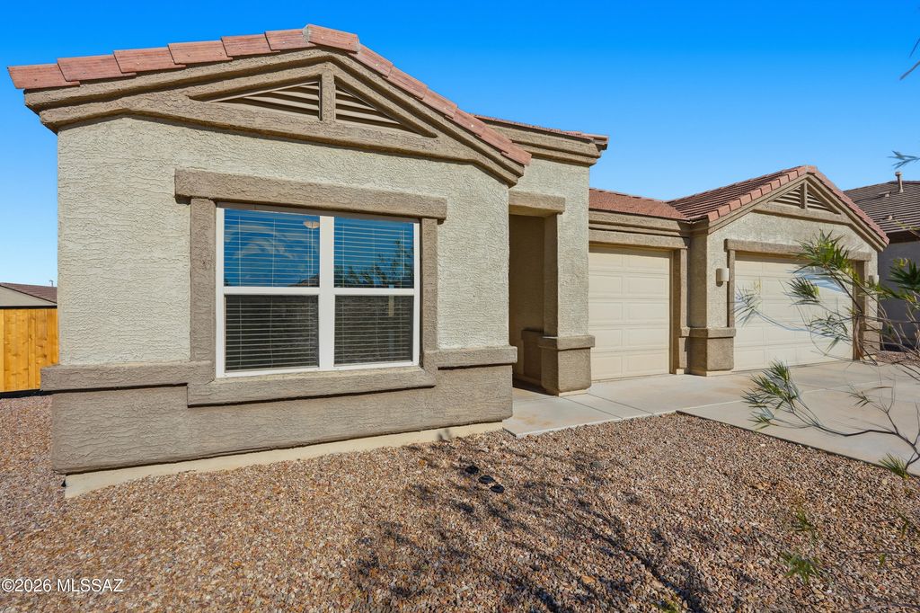 554 W Grantham Street, Vail, AZ 85641