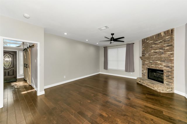 861 SUMMIT POINTE, Lewisville, TX 75077