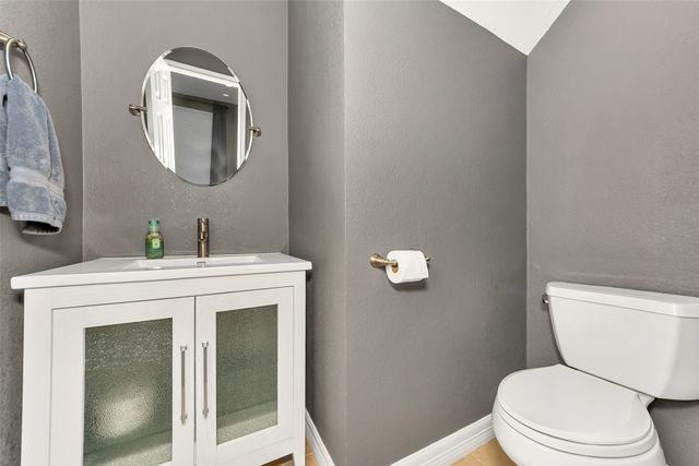 861 SUMMIT POINTE, Lewisville, TX 75077