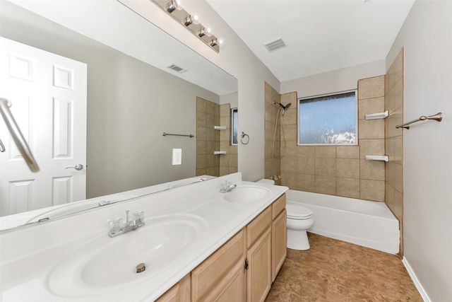 861 SUMMIT POINTE, Lewisville, TX 75077