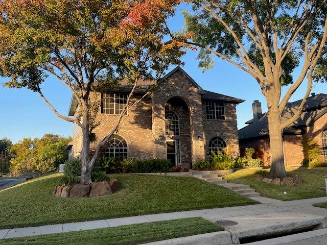 861 SUMMIT POINTE, Lewisville, TX 75077