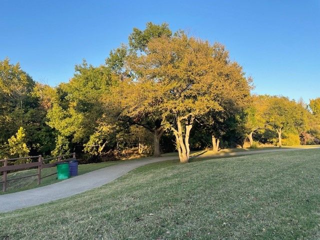 861 SUMMIT POINTE, Lewisville, TX 75077