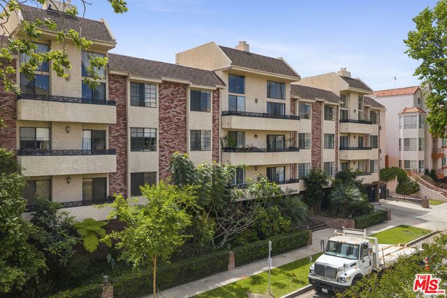 14560 Benefit Street 206, Sherman Oaks, CA 91403