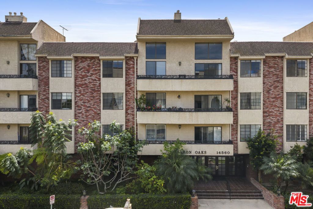 14560 Benefit Street 206, Sherman Oaks, CA 91403