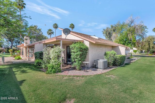 212 LEISURE WORLD --, Mesa, AZ 85206