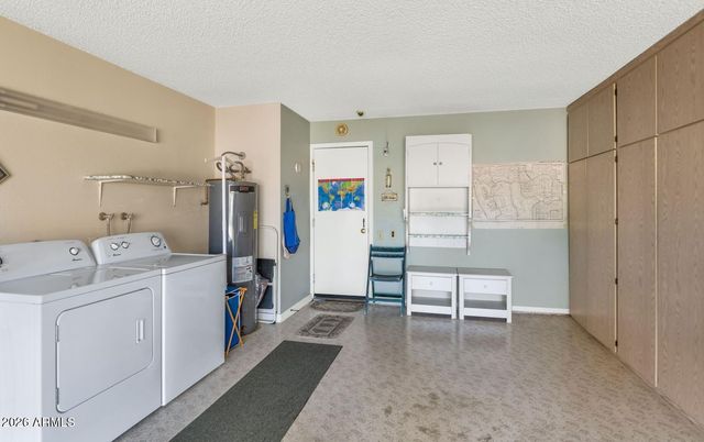 212 LEISURE WORLD --, Mesa, AZ 85206