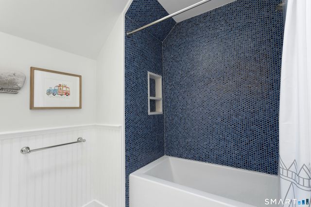2 Roland Drive, Darien, CT 06820