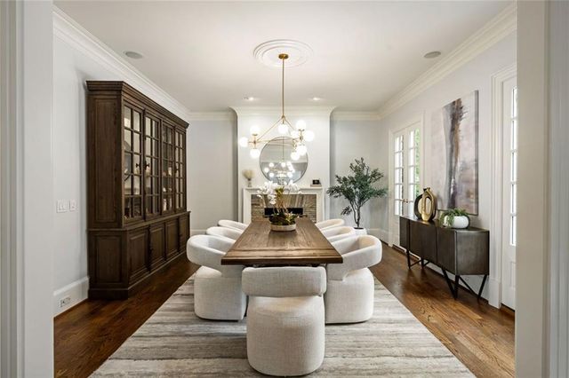 305 Forrest Lake Drive NW, Sandy Springs, GA 30327
