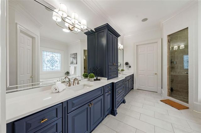 305 Forrest Lake Drive NW, Sandy Springs, GA 30327