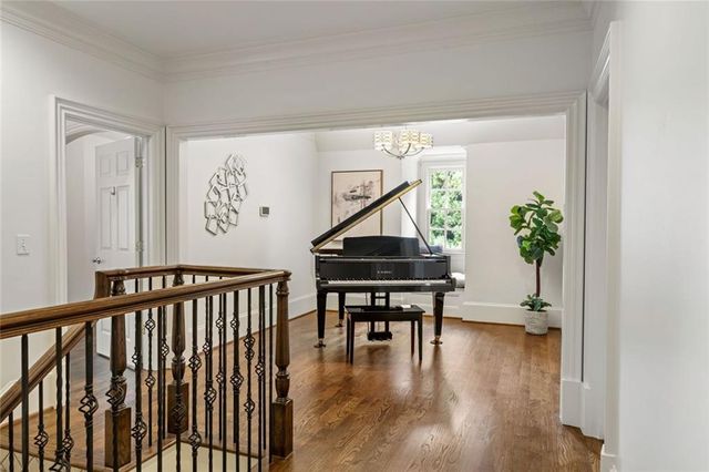 305 Forrest Lake Drive NW, Sandy Springs, GA 30327