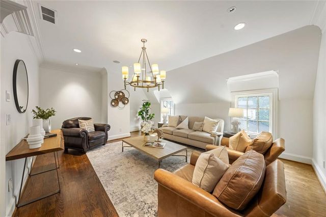 305 Forrest Lake Drive NW, Sandy Springs, GA 30327