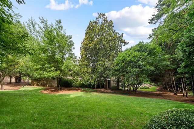 305 Forrest Lake Drive NW, Sandy Springs, GA 30327
