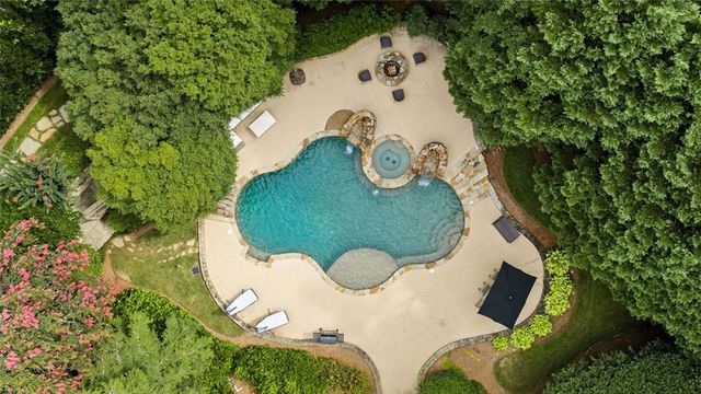 305 Forrest Lake Drive NW, Sandy Springs, GA 30327