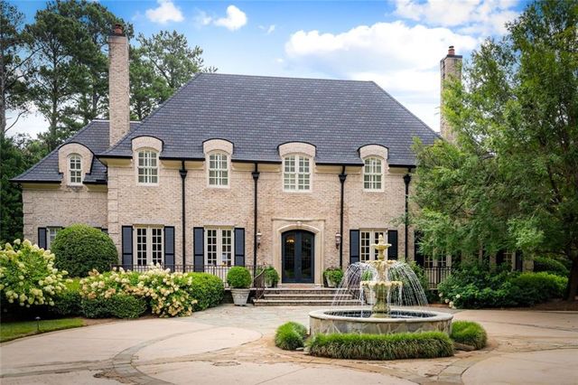 305 Forrest Lake Drive NW, Sandy Springs, GA 30327
