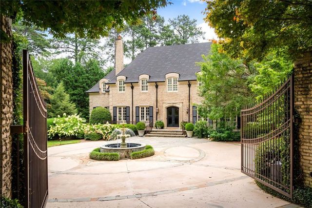 305 Forrest Lake Drive NW, Sandy Springs, GA 30327