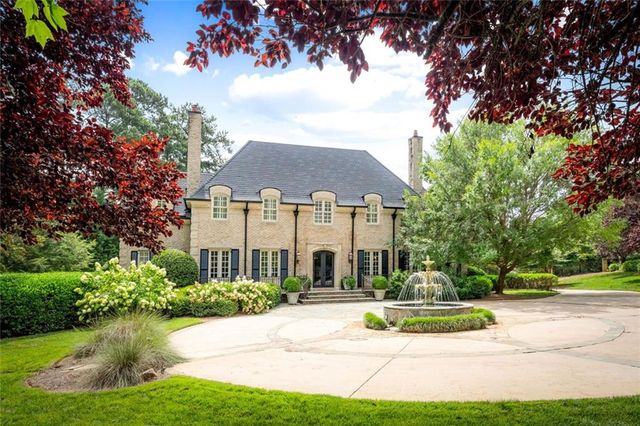305 Forrest Lake Drive NW, Sandy Springs, GA 30327