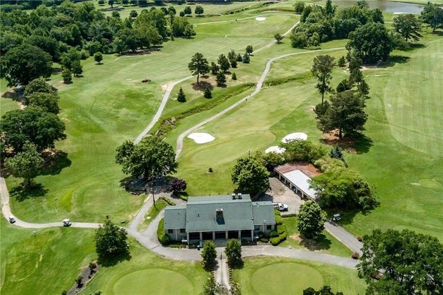 305 Forrest Lake Drive NW, Sandy Springs, GA 30327