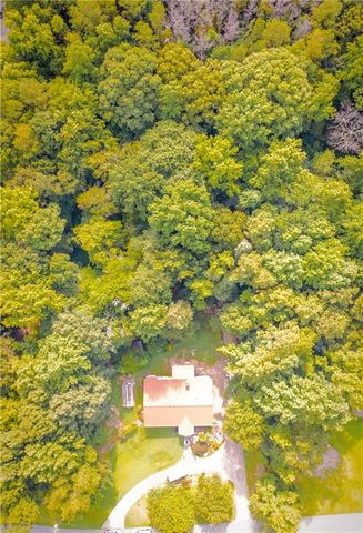 453 Turnberry Drive, Hiram, GA 30141