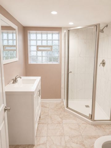 8443 S Green Street, Chicago, IL 60620