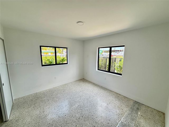 180 NE 57th St 10, Miami, FL 33137