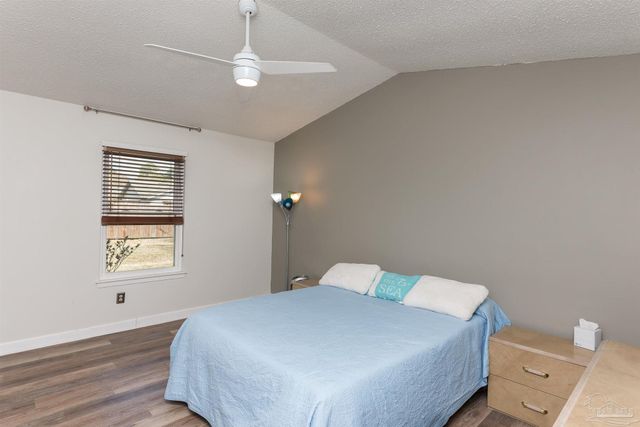 2776 Honeywood Dr, Pensacola, FL 32514