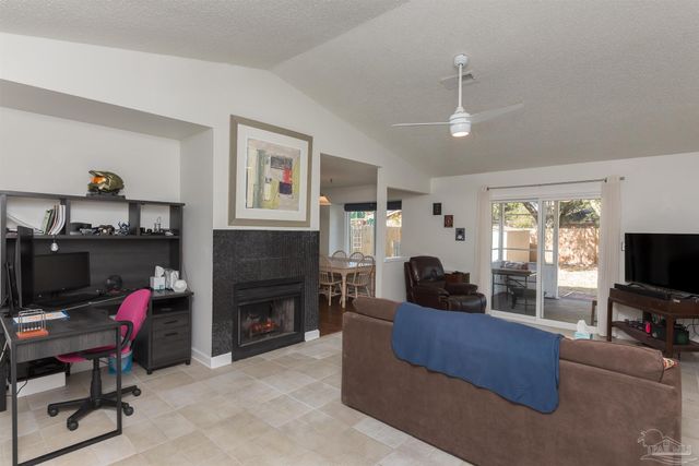 2776 Honeywood Dr, Pensacola, FL 32514