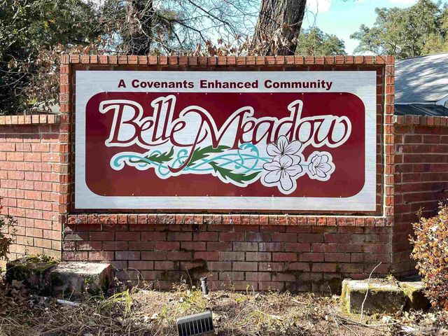 2776 Honeywood Dr, Pensacola, FL 32514