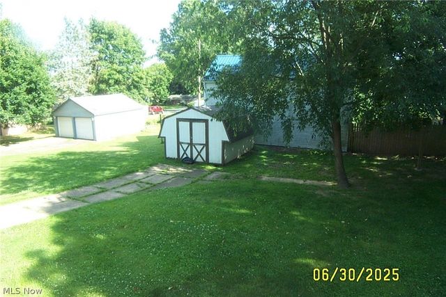 293 W 10th Street, Salem, OH 44460