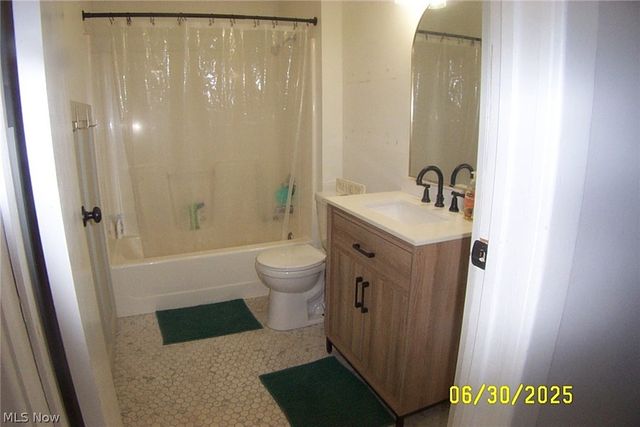 293 W 10th Street, Salem, OH 44460