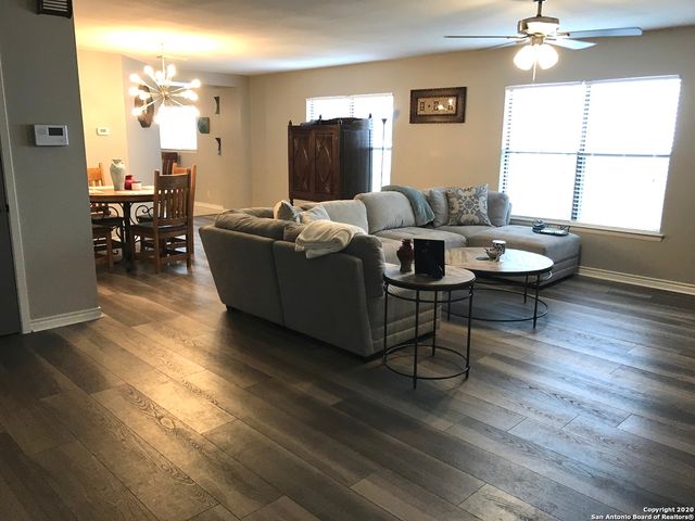 11302 CANDLE PARK, San Antonio, TX 78249