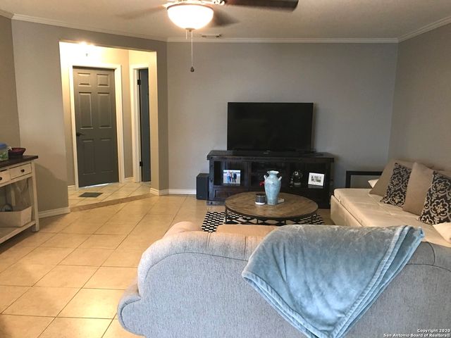 11302 CANDLE PARK, San Antonio, TX 78249