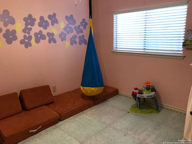 11302 CANDLE PARK, San Antonio, TX 78249