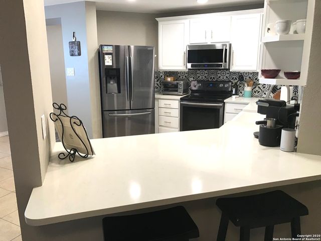 11302 CANDLE PARK, San Antonio, TX 78249