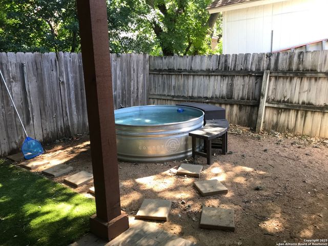 11302 CANDLE PARK, San Antonio, TX 78249